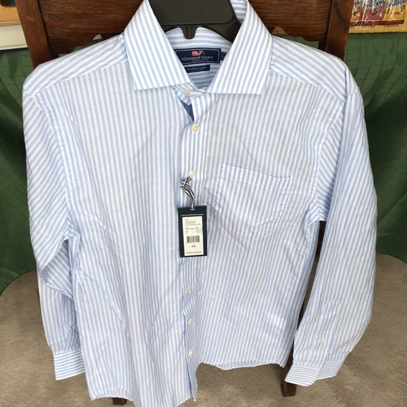 Vineyard Vines Other - 🔴🔴SOLD🔴🔴NWT Vineyard Vines shirt button down